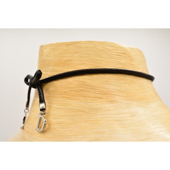 Christian Dior Vintage Bow Choker Necklace Logo CD Charm Black Leather Signed - Picture 7 of 16